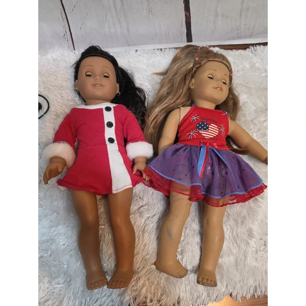 Lot of 2 American Girl Dolls 18 Inch Brunette Holiday Blonde Patriotic AS IS
